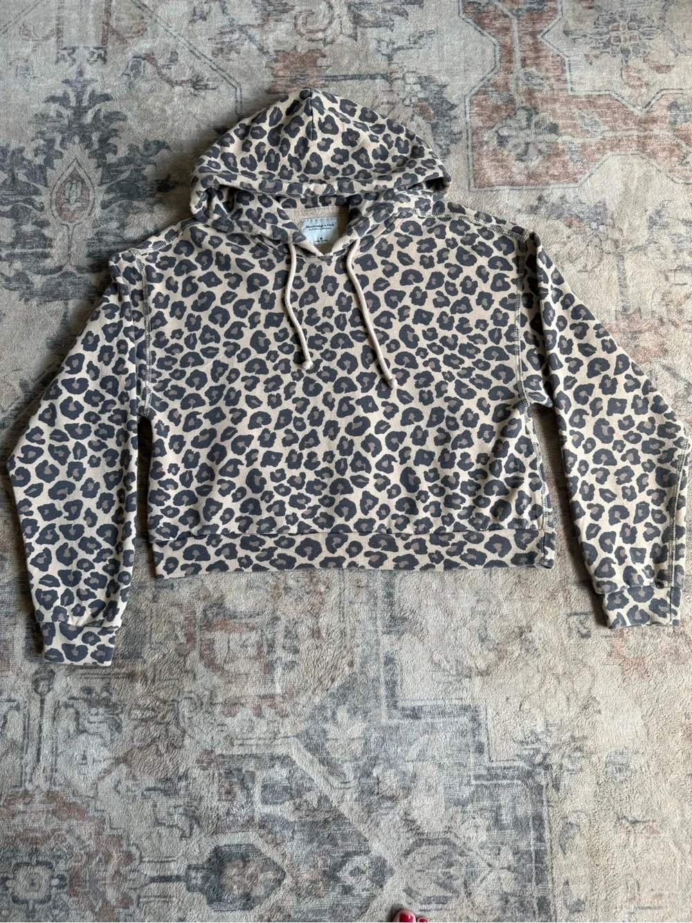 Abercrombie & Fitch Leopard Print Cropped Hoodie - Taupe & Black - Picture 3 of 7